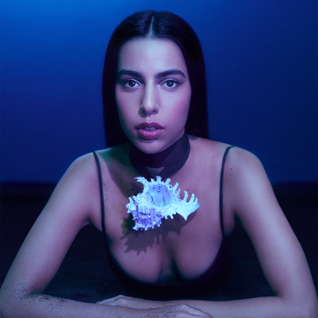 Marina Sena lança novo álbum e consegue inovar