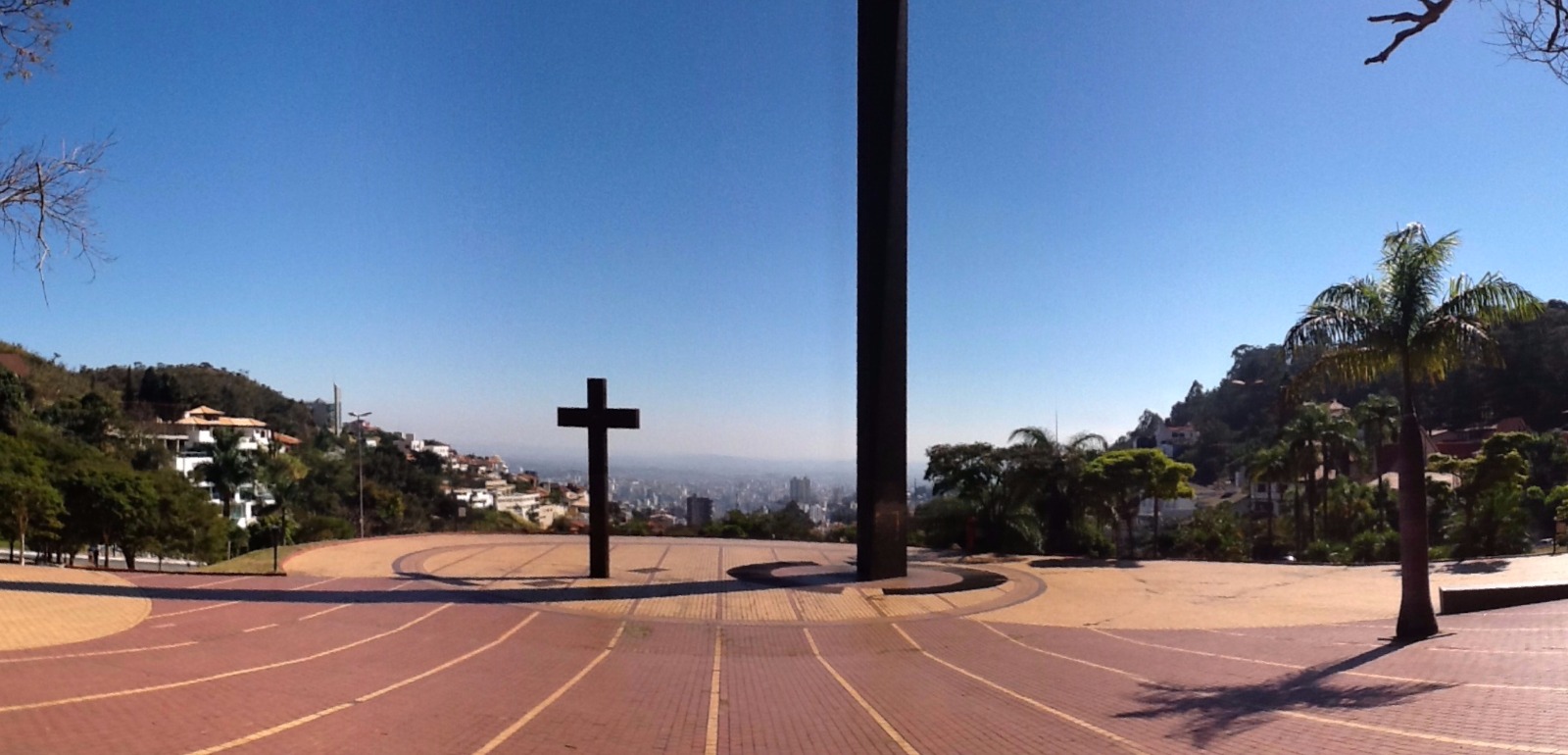 Polícia Militar prende três no bairro Mangabeiras