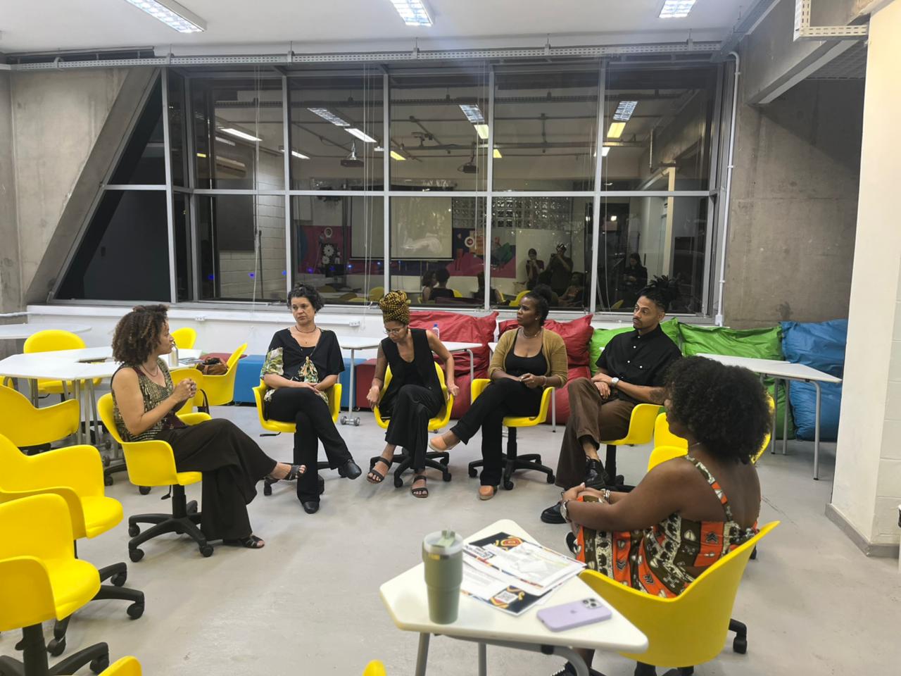 Alunos propõem criação de grupos de pesquisas e vivências afrodescendentes